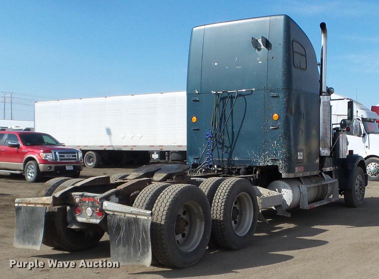 image for item EJ9048 1997 Freightliner Classic XL semi truck