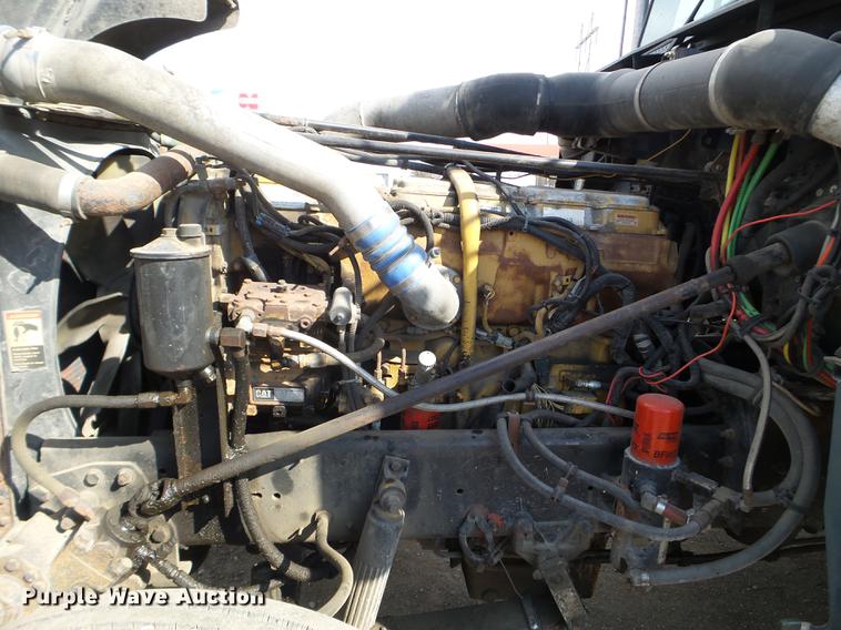 image for item EJ9048 1997 Freightliner Classic XL semi truck