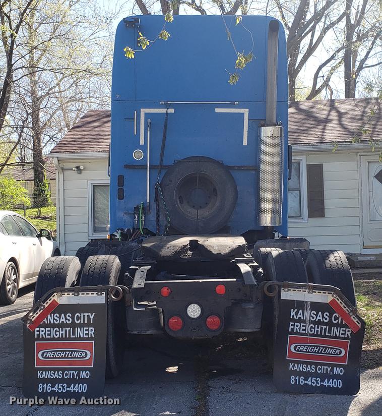 image for item EN9876 2004 Freightliner Century Class ST120 semi truck