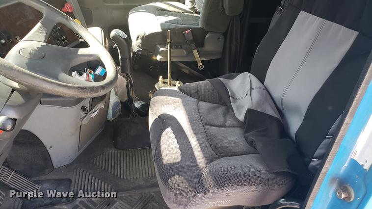 image for item EN9876 2004 Freightliner Century Class ST120 semi truck