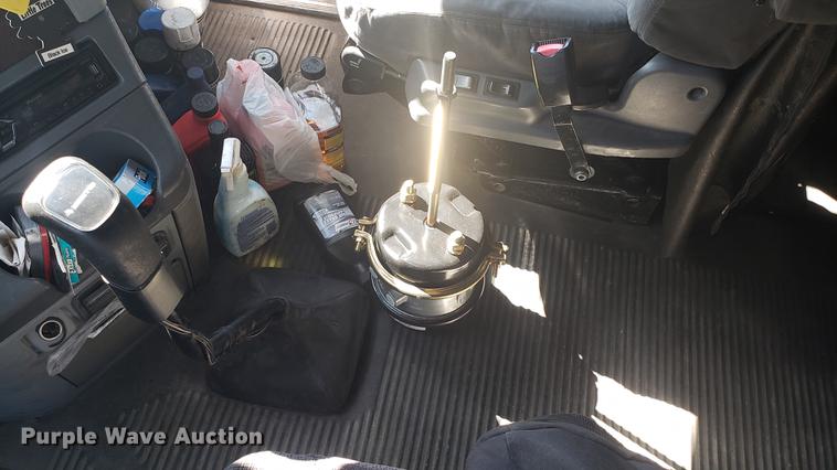 image for item EN9876 2004 Freightliner Century Class ST120 semi truck