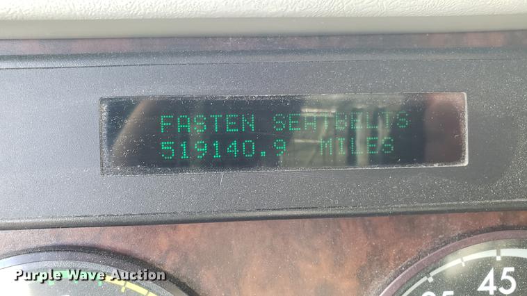 image for item EN9876 2004 Freightliner Century Class ST120 semi truck