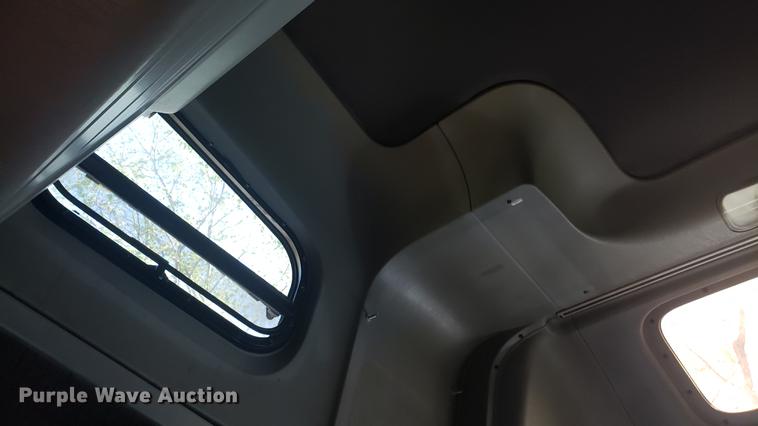 image for item EN9876 2004 Freightliner Century Class ST120 semi truck