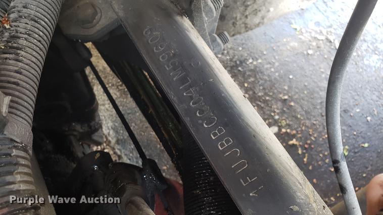 image for item EN9876 2004 Freightliner Century Class ST120 semi truck