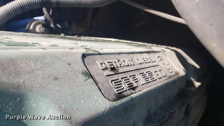 image for item EN9876 2004 Freightliner Century Class ST120 semi truck