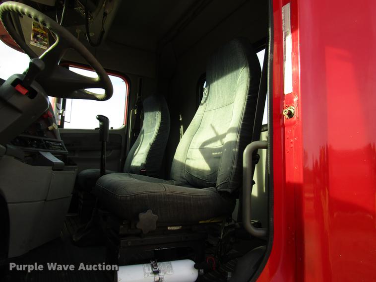 image for item FJ9636 1998 Freightliner Century Class semi truck