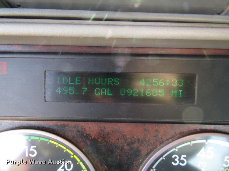 image for item FJ9636 1998 Freightliner Century Class semi truck