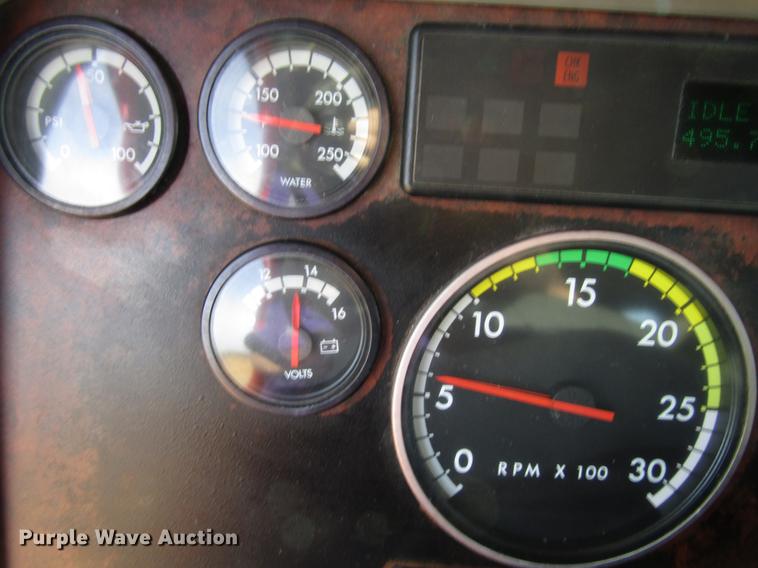 image for item FJ9636 1998 Freightliner Century Class semi truck