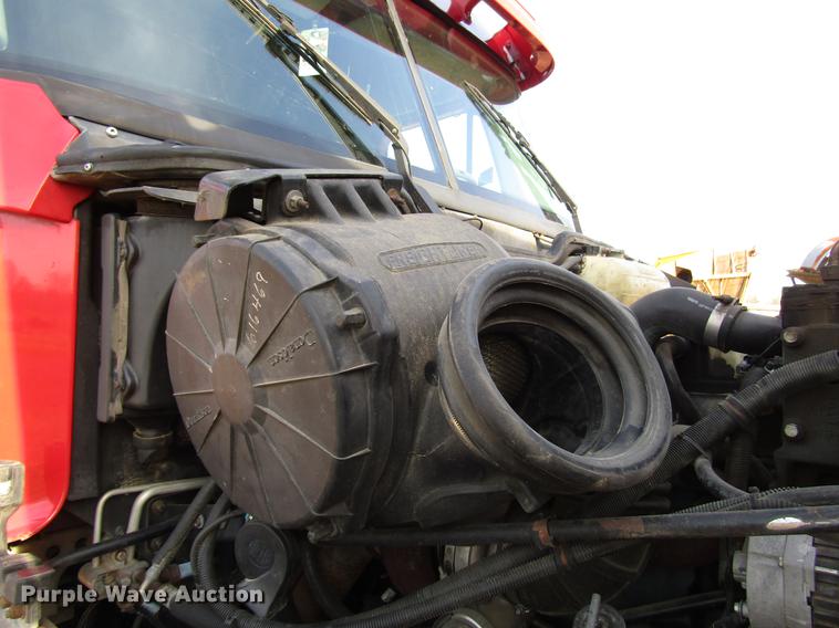 image for item FJ9636 1998 Freightliner Century Class semi truck