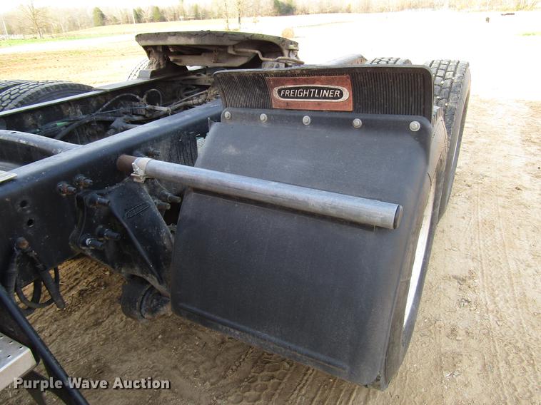 image for item FJ9636 1998 Freightliner Century Class semi truck