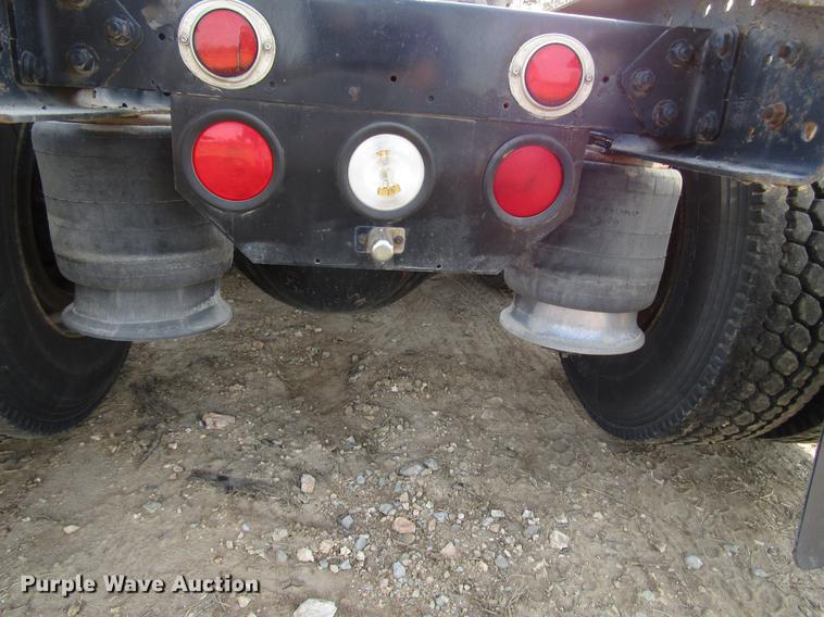 image for item FJ9636 1998 Freightliner Century Class semi truck