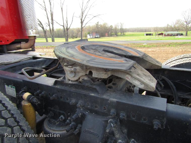 image for item FJ9636 1998 Freightliner Century Class semi truck