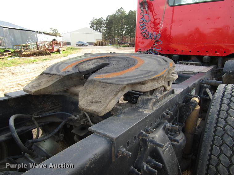 image for item FJ9636 1998 Freightliner Century Class semi truck