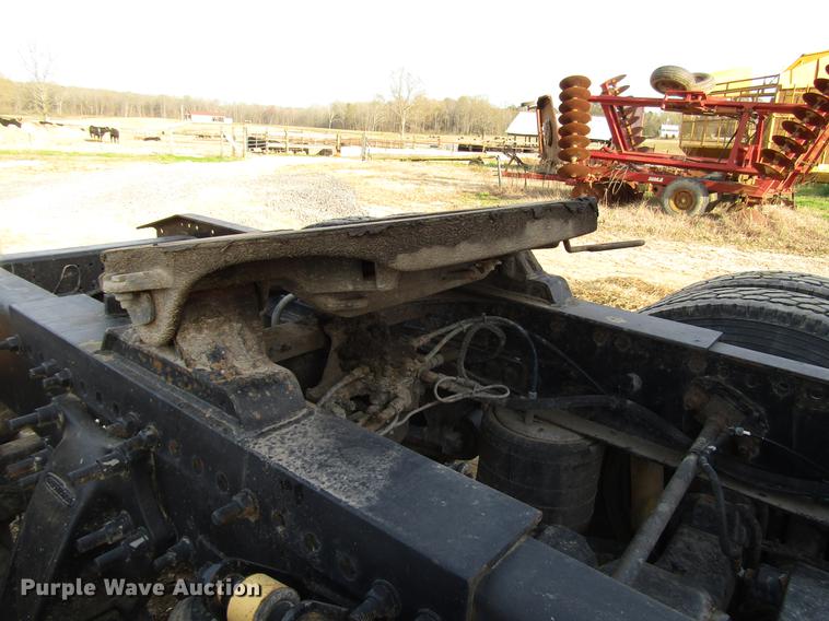 image for item FJ9636 1998 Freightliner Century Class semi truck