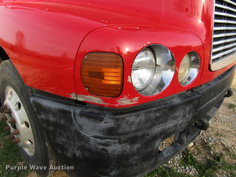 image for item FJ9636 1998 Freightliner Century Class semi truck