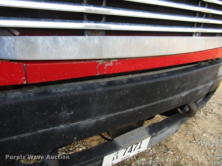 image for item FJ9636 1998 Freightliner Century Class semi truck