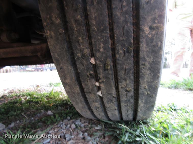 image for item FJ9636 1998 Freightliner Century Class semi truck