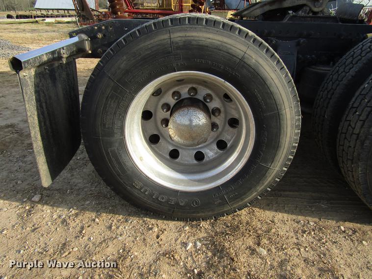 image for item FJ9636 1998 Freightliner Century Class semi truck