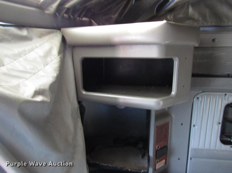 image for item FJ9646 2007 Kenworth W900 semi truck