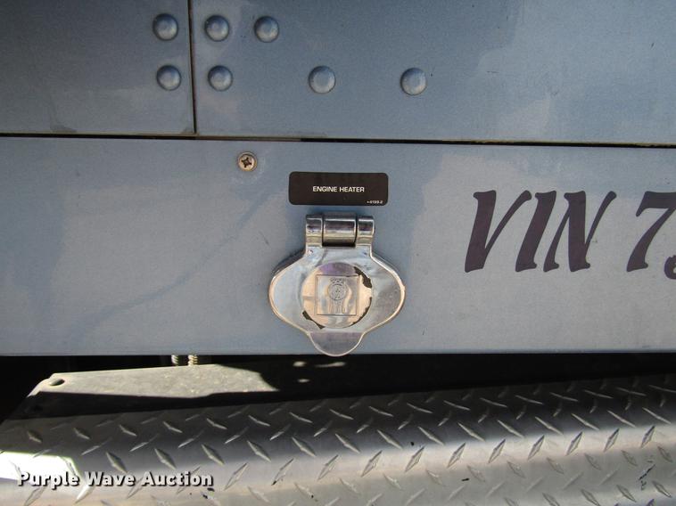 image for item FJ9646 2007 Kenworth W900 semi truck