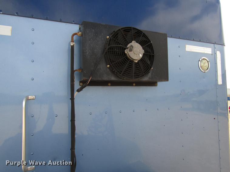 image for item FJ9646 2007 Kenworth W900 semi truck