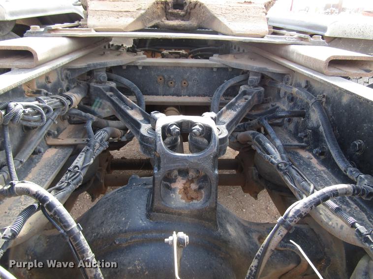 image for item FJ9646 2007 Kenworth W900 semi truck