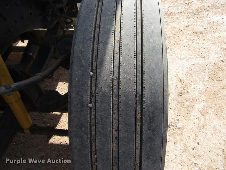 image for item FJ9646 2007 Kenworth W900 semi truck