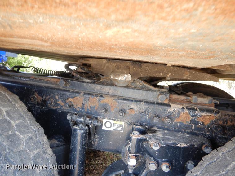 image for item FQ9675 1992 Lufkin dry van trailer