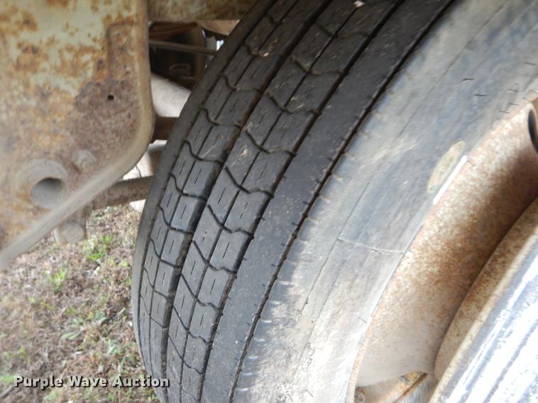 image for item FQ9679 1995 Trailmobile dry van Trailer