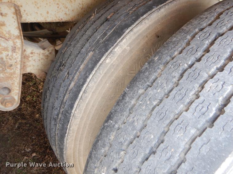 image for item FQ9679 1995 Trailmobile dry van Trailer