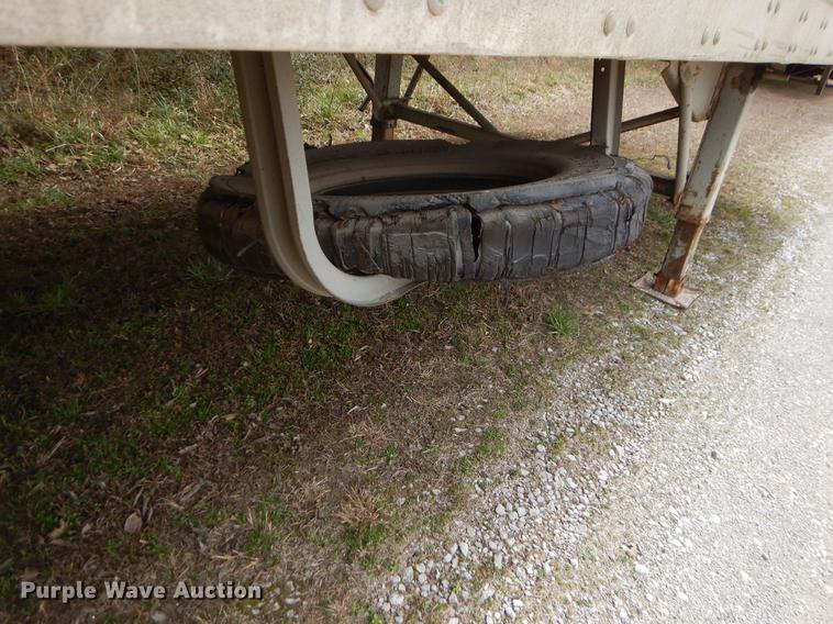 image for item FQ9679 1995 Trailmobile dry van Trailer