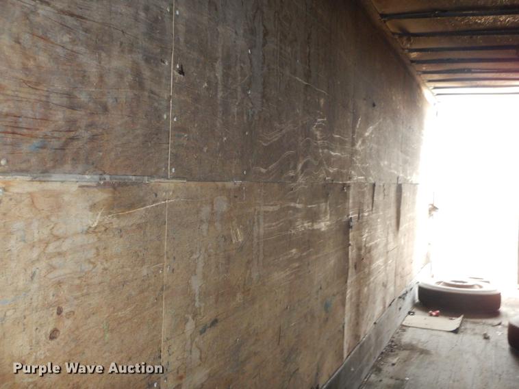 image for item FQ9680 1992 Fruehauf dry van trailer