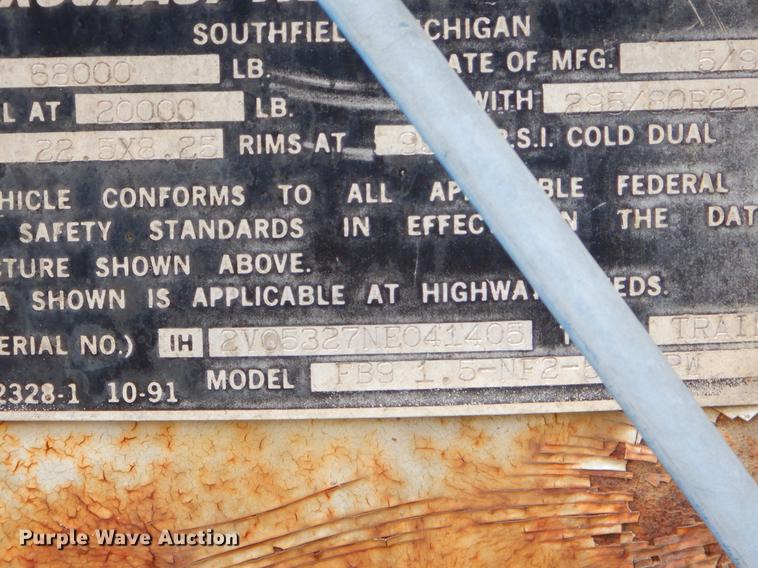 image for item FQ9680 1992 Fruehauf dry van trailer