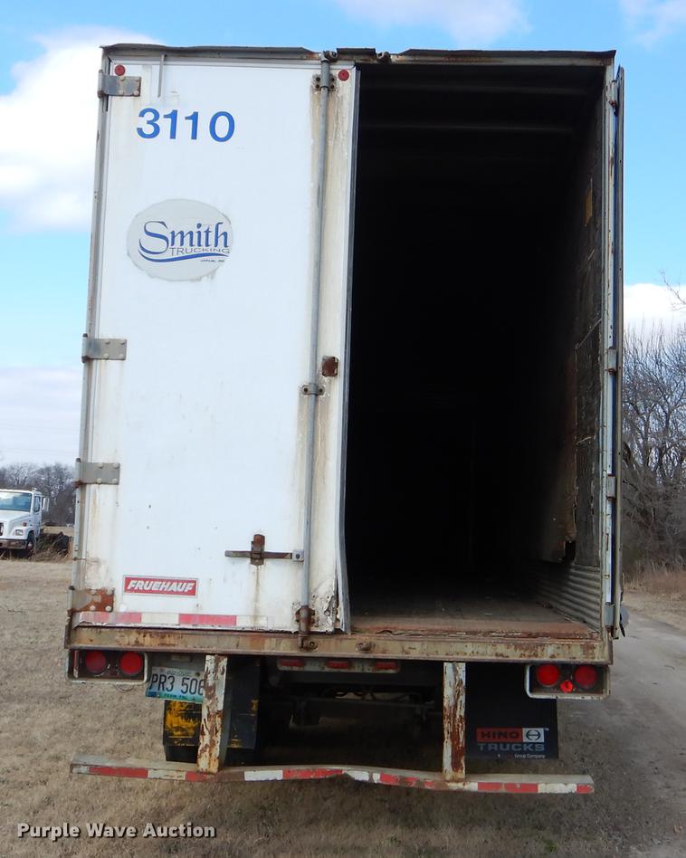 image for item FQ9682 1991 Fruehauf dry van trailer