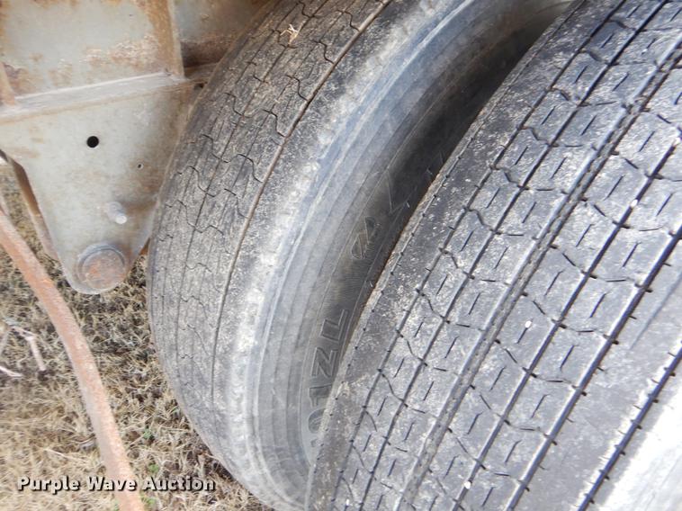 image for item FQ9682 1991 Fruehauf dry van trailer