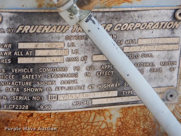 image for item FQ9682 1991 Fruehauf dry van trailer