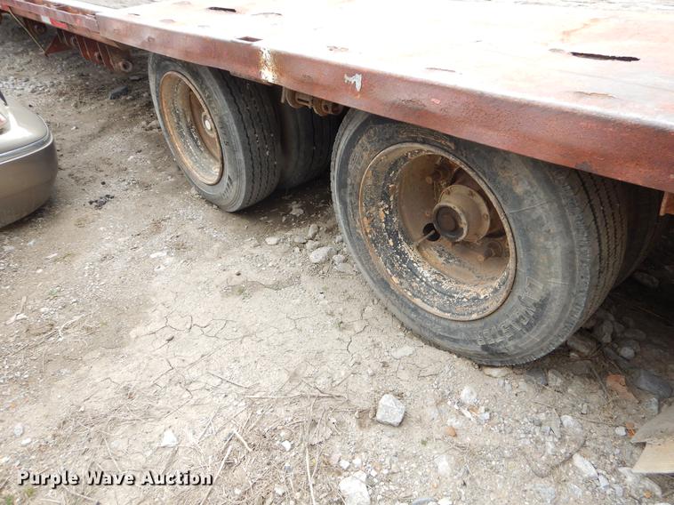 image for item FQ9690 1993 Fontaine MDFT5V3048AWK drop deck trailer