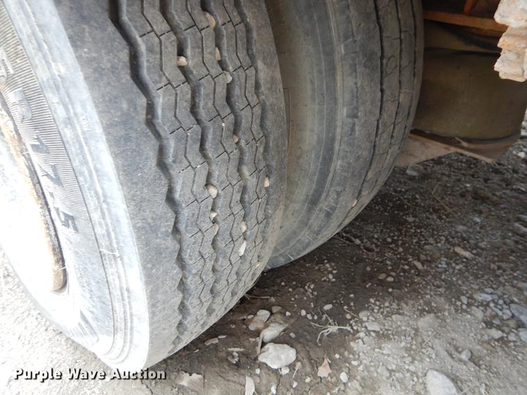 image for item FQ9690 1993 Fontaine MDFT5V3048AWK drop deck trailer