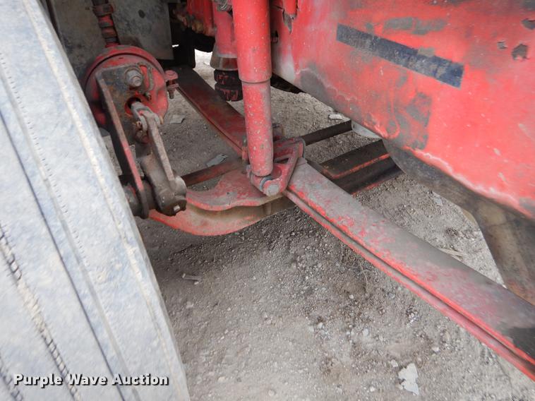 image for item FQ9691 1999 Volvo VN semi truck