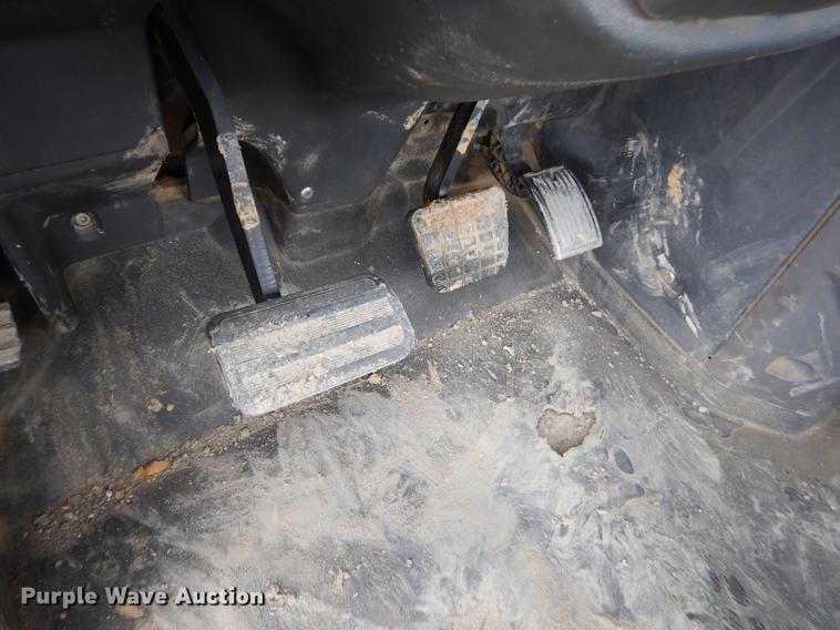 image for item FQ9692 2008 Mack CHU semi truck