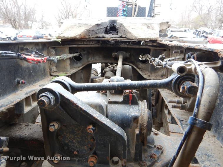 image for item FQ9692 2008 Mack CHU semi truck