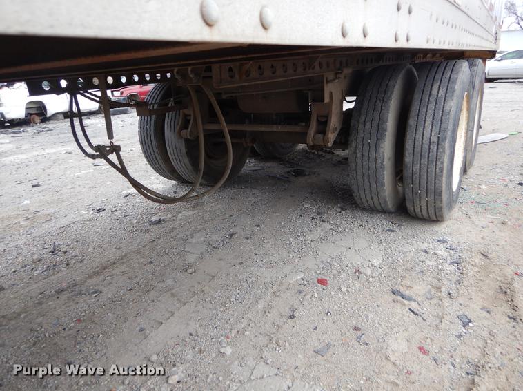 image for item FQ9693 1992 Lufkin TFY1PSY dry van trailer