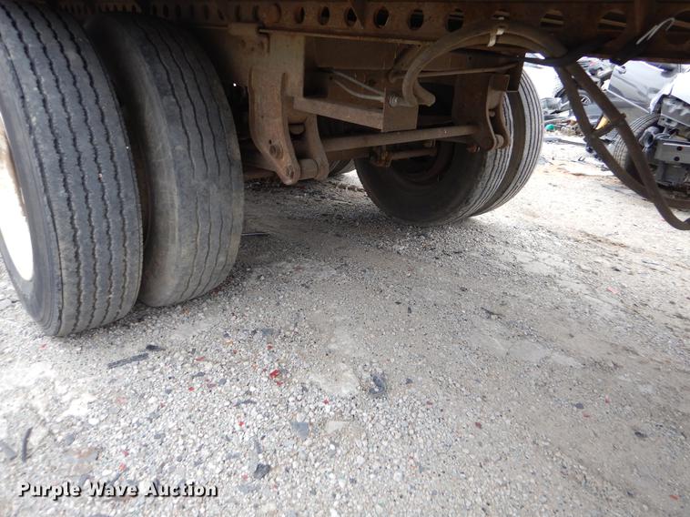 image for item FQ9693 1992 Lufkin TFY1PSY dry van trailer