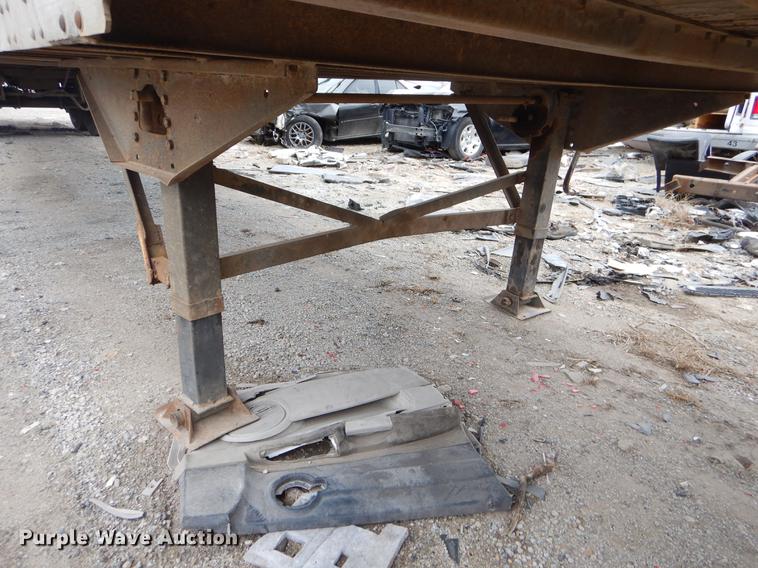 image for item FQ9693 1992 Lufkin TFY1PSY dry van trailer