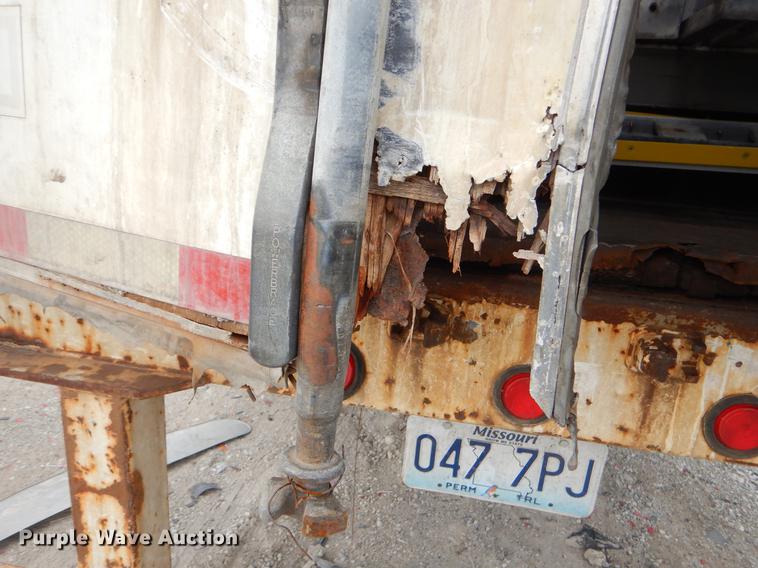 image for item FQ9693 1992 Lufkin TFY1PSY dry van trailer