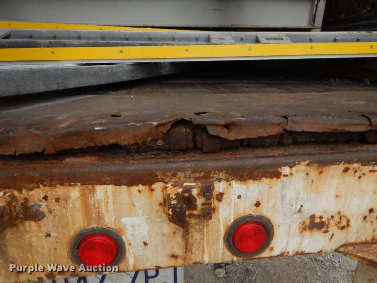 image for item FQ9693 1992 Lufkin TFY1PSY dry van trailer