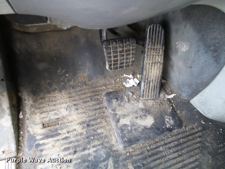 image for item FT9956 2005 Freightliner Columbia semi truck