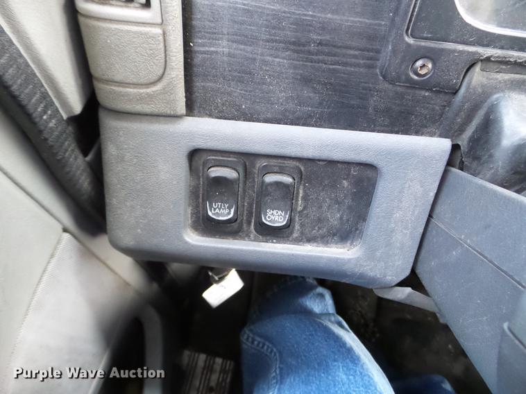 image for item FT9956 2005 Freightliner Columbia semi truck