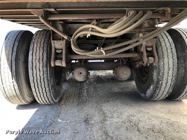 image for item G1675 1992 Wabash dry van trailer