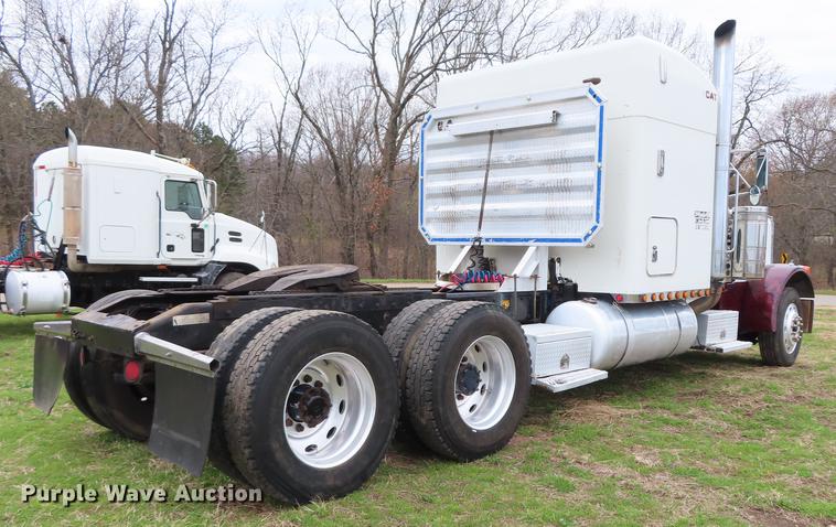image for item L1480 1996 Peterbilt 379 semi truck
